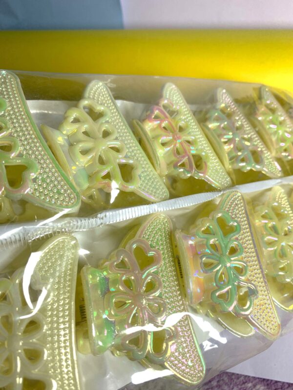 Stylish Trending Hair Clature – Premium Grip & Fancy Design – Set Of 2(₹9 per pcs)