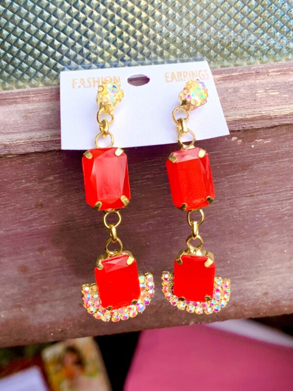Red Long Stone Jhumka Earrings – Stylish Trending Design – Set of 2 Pair (₹31 per Pair)