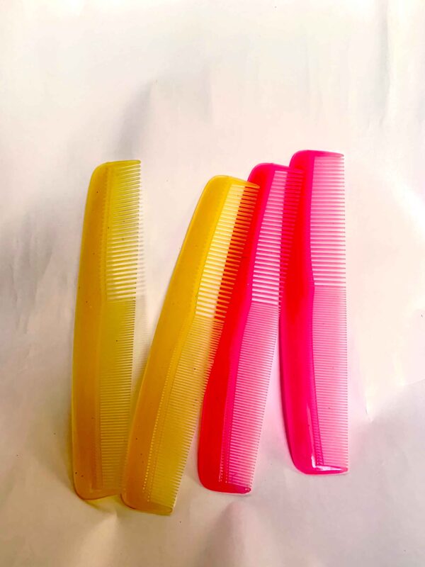 Big Size Multicolor Plastic Comb – High Quality Daily Hair Comb for Men & Women (₹ 4.50 Per Pcs)