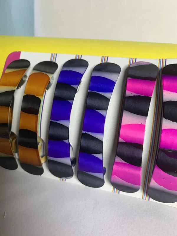 Trending Design Hair Clature – Multiple Color Options – Set Of 6 (₹3.50 per pcs)